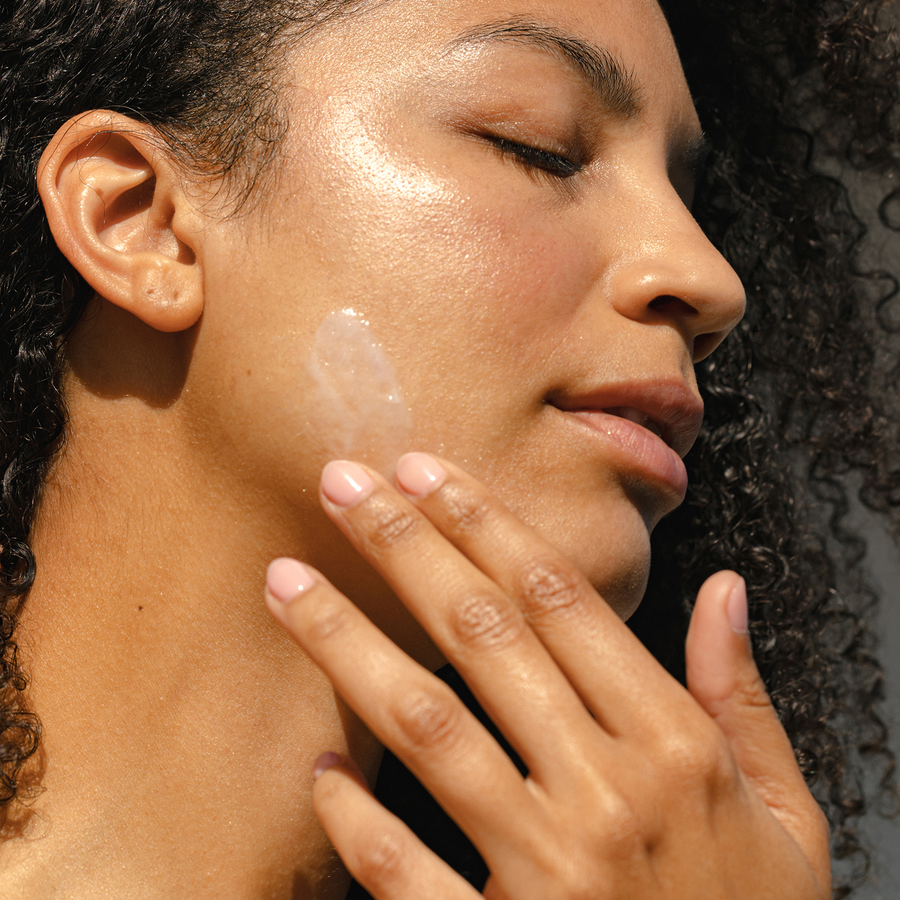 Skincare Repairing and restoring serum with Hyaluronic Acid. Soothe and repair sensitive skin